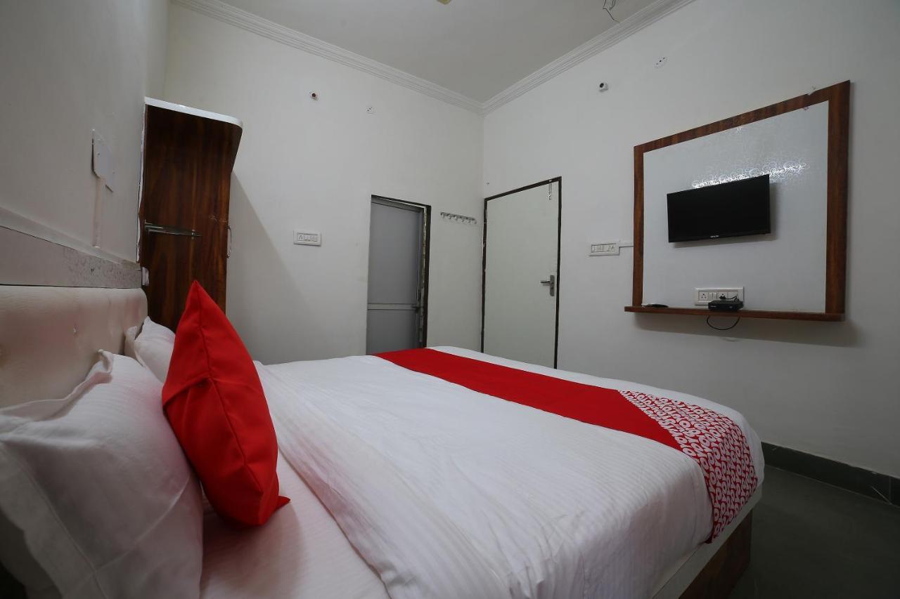 Oyo 37077 Hotel Rawat Ατζμέρ Εξωτερικό φωτογραφία