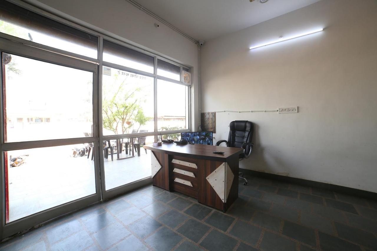 Oyo 37077 Hotel Rawat Ατζμέρ Εξωτερικό φωτογραφία